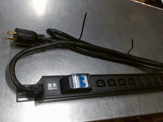 Demu rack-mount power distribution