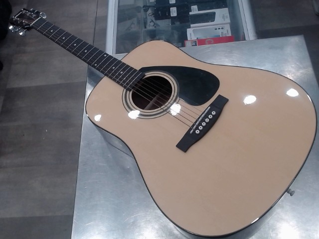 Guitare acoustique dreadnought natural
