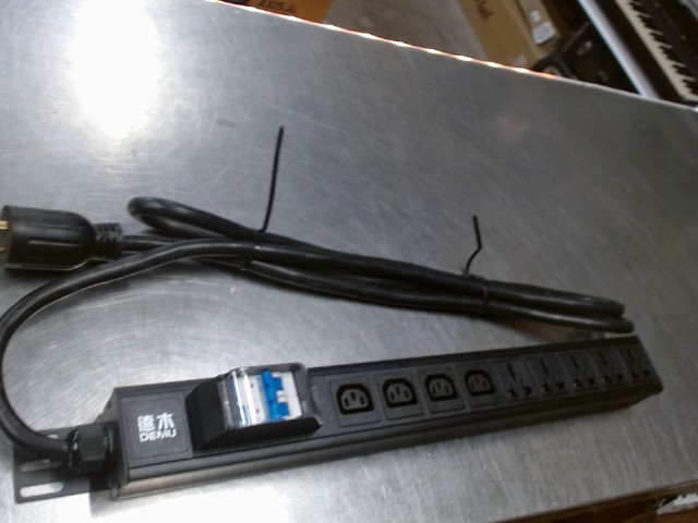 Demu rack-mount power distribution