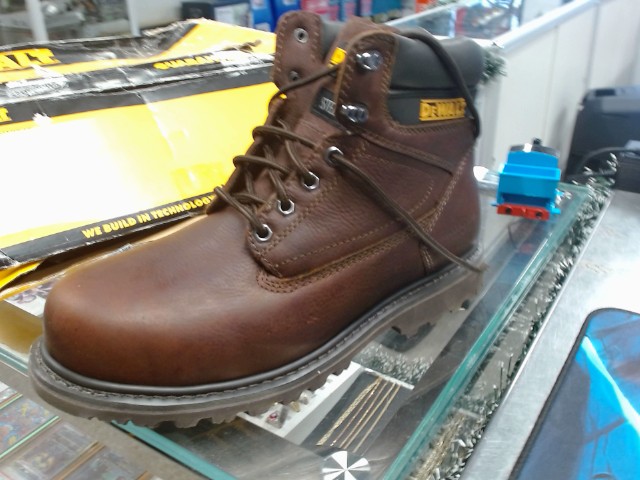 Bottes brand new dewalt steel toe sz 11