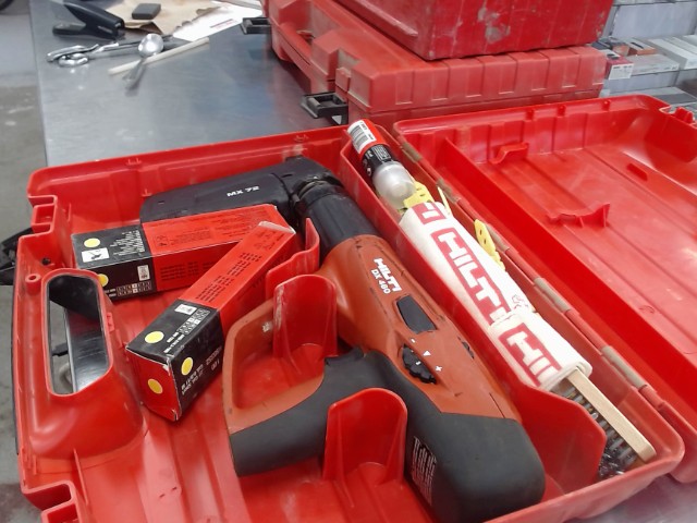 Gun a clou hilti