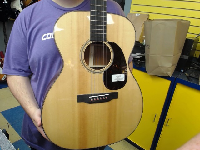 Guitare acoustique martin 000-18 in case
