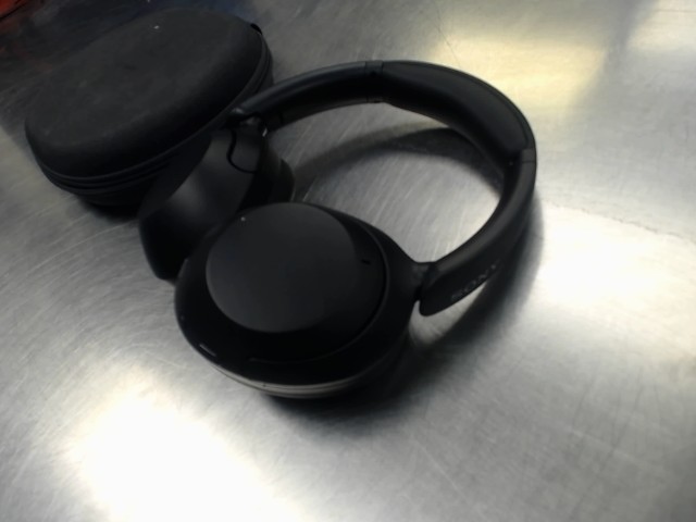 Headset bluetooth
