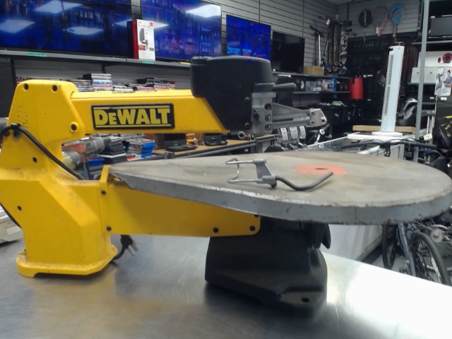 Scroll saw dewalt � fil