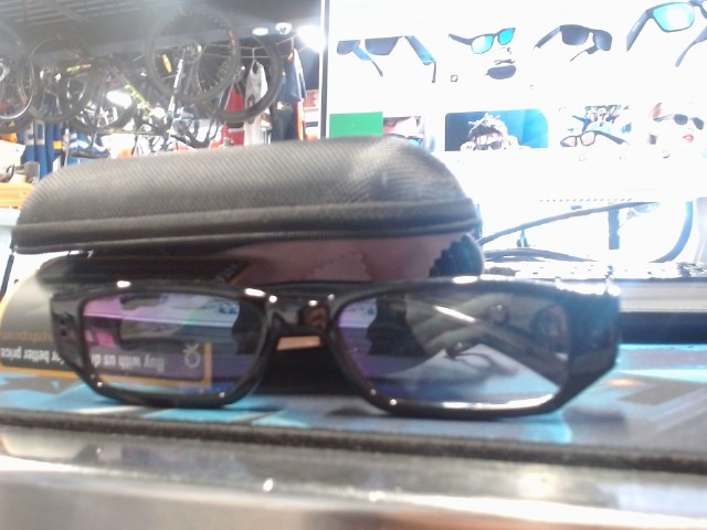 Lunette avec speaker
