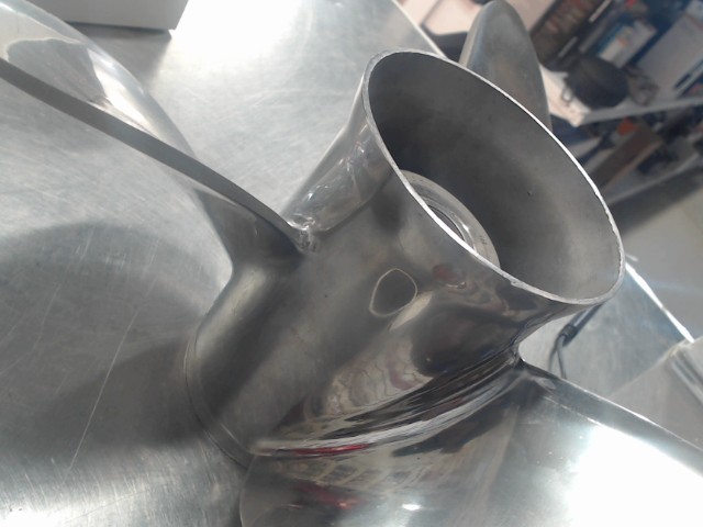 Outboard stainless steel 3 blade propell