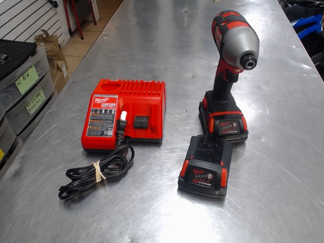 Drill impact + 2 batt .15 ah + ch ds sc