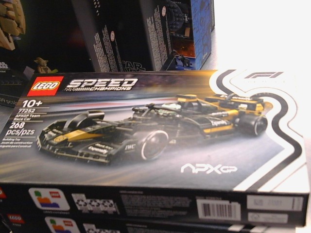 Lego speed champions apxgp race car