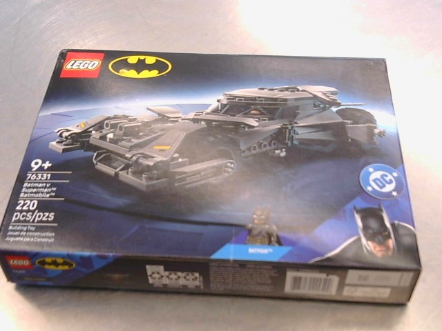 Batman v superman batmobile lego 76331