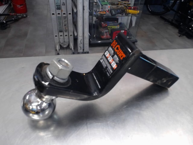 Ball hitch curt 3500lbs