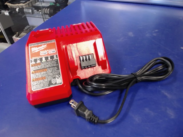 Chargeur pour batteries milwaukee