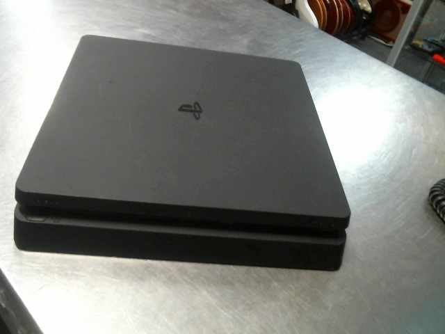 Playstation 4 slim sans manette