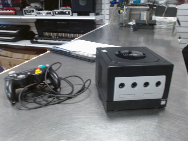 Console gamecube noir +power et manette