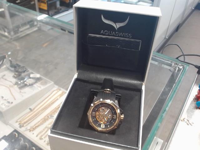Aqua swiss avessel automatic skeleton