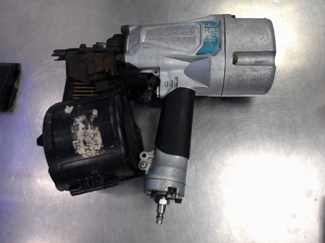 Cloueuse framing coil air hitachi