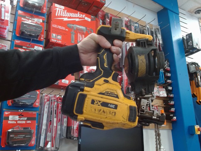 Nailgun dewalt brushless