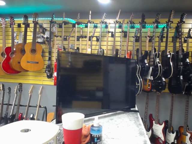 Tele 32 pouce avec manette