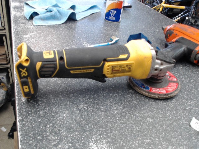 Grinder dewalt