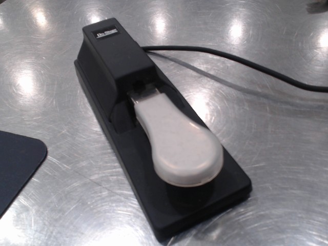 Sustain pedal