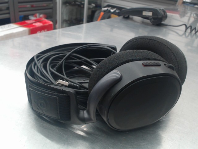 Casque gaming noir +acc (arctis pro)