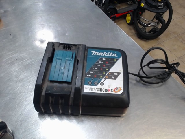 Chargeur makita