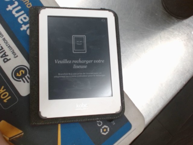 Liseuse kobo blanc av case