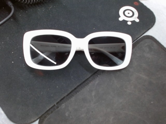 Lunette de soleil micheal kors