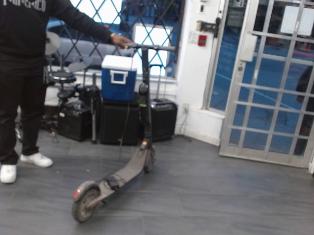 Trotinette electrique+chatgeur