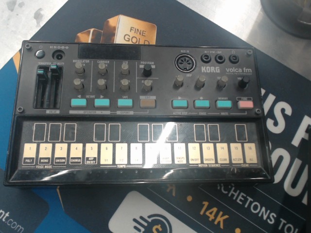 Korg volca fm digital synthetiser