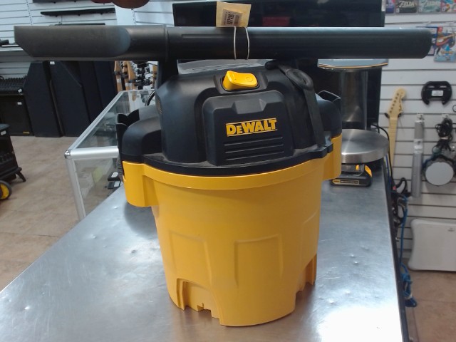 Aspirateur dewalt + acc