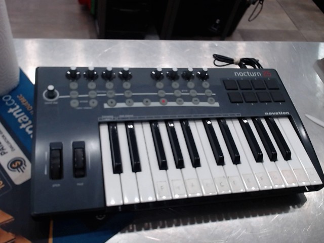 Clavier midi 25 touches+fil