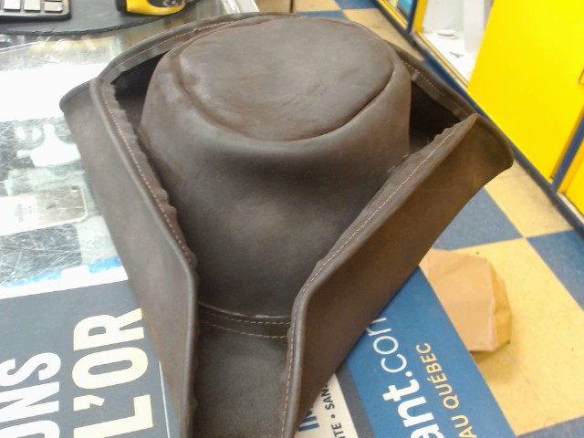 Chapeau en cuir pirate pour cosplay