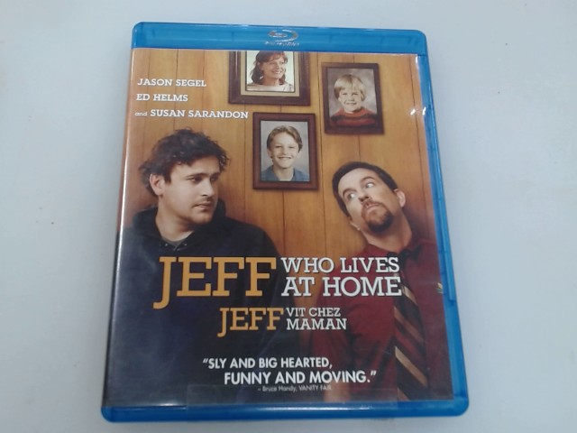 Jeff vit chez maman
