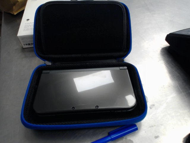 Nintendo 3ds+etui+fil