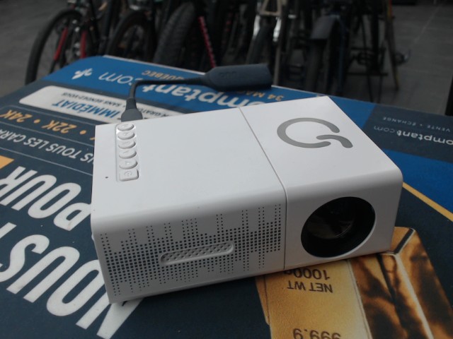 Projecteur blanc
