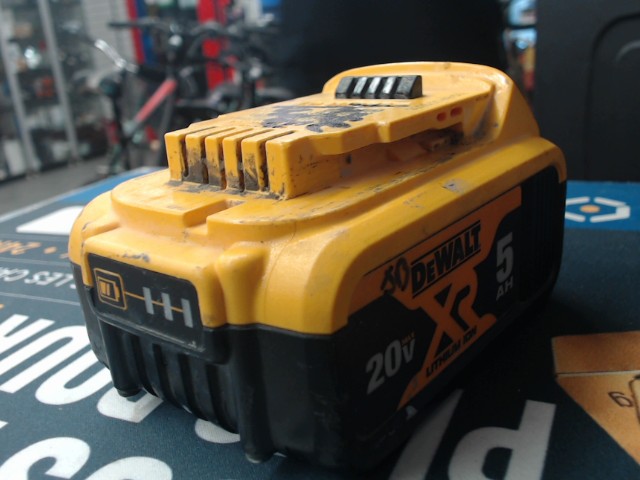 Batterie dewalt xr 5ah grav jesse james