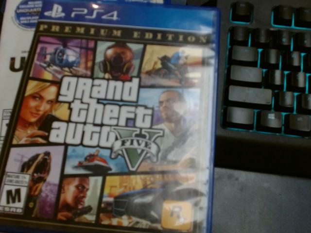 Grand theft auto 5 premium edition ps4