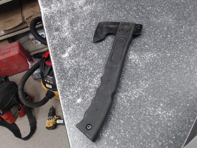 Hatchet/saw