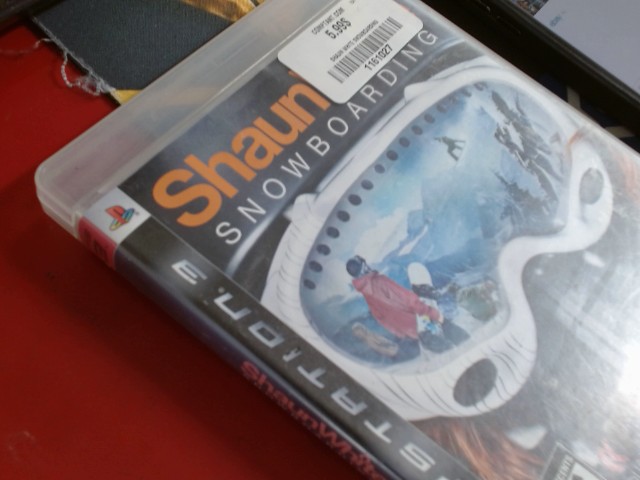Shaun white snowboarding