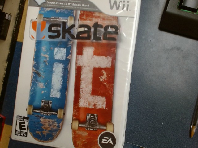 Shaun white snowboarding world stage wii