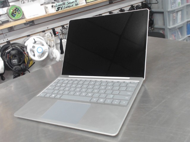 I5-1035g1/8gb ram/256gb ssd/touch+charge