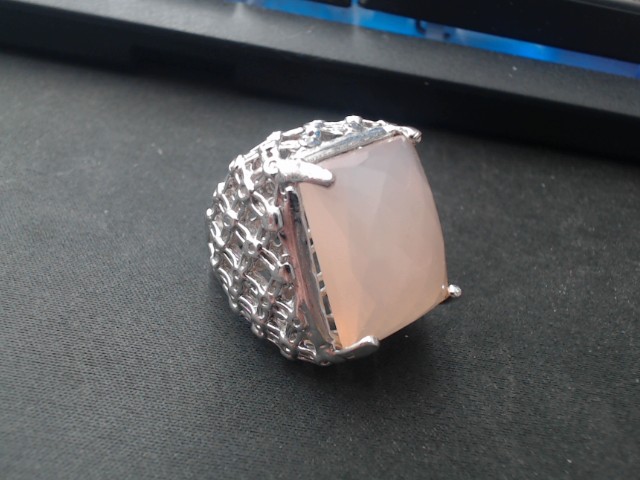 Bague argent avec gross pierre rose