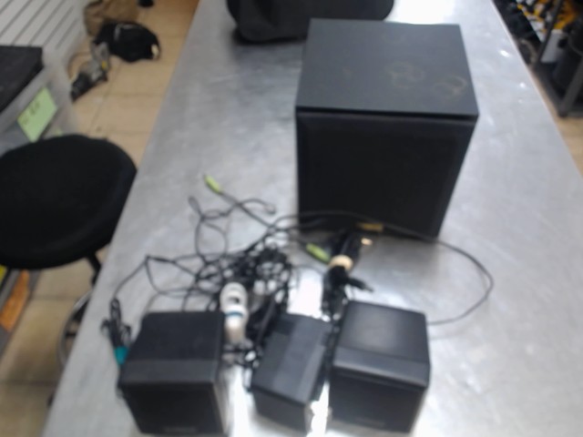 Sub + speaker x 2