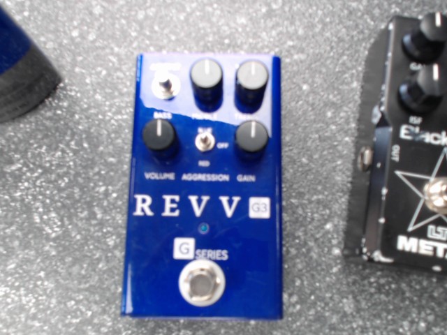 Pedale distortion revv g series