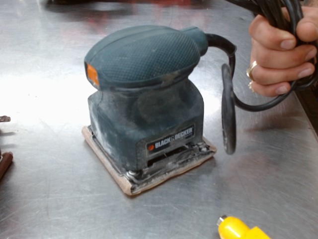 Sableuse carre black&decker