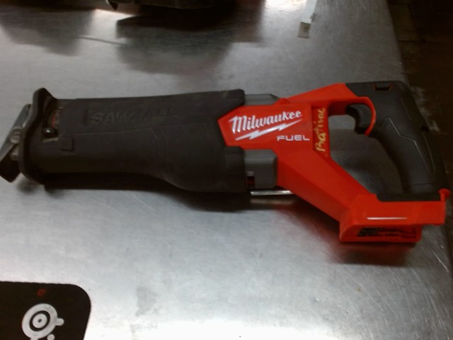Milwaukee sawzall bonne etat