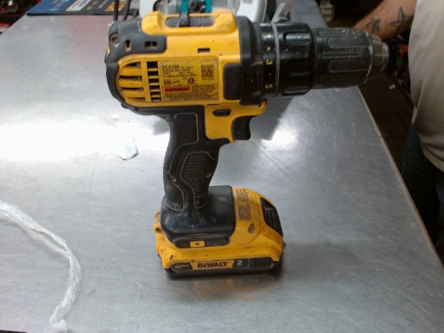 Drill dewalt avec batterie 2ah