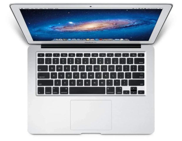 Macbook air 2015-2017 i5 +charge 8/gbram