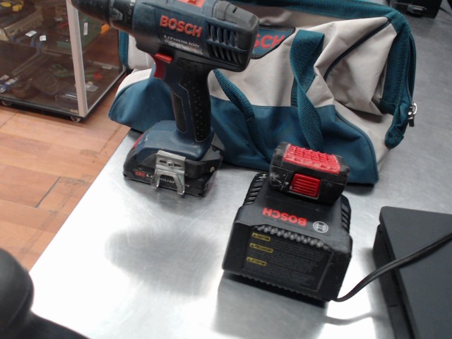 Drill avec 2 batt et chargeur