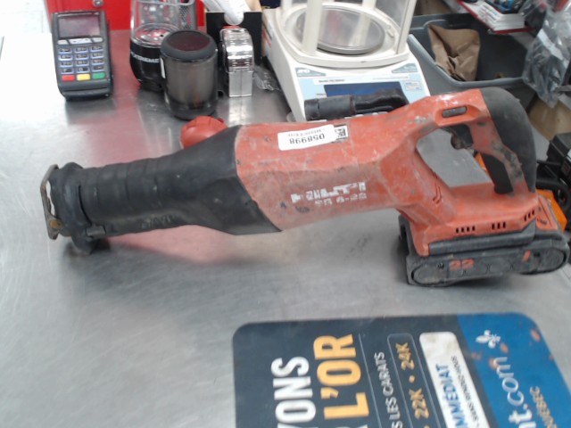 Sawzall hilti avec batterie